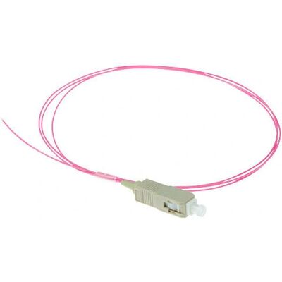ACT Violet 1m Câble à Fibre Optique - OM4 SC Pigtail - Données Rapides ACT Violet 1m Câble à Fibre Optique - OM4 SC Pigtail - Données Rapides