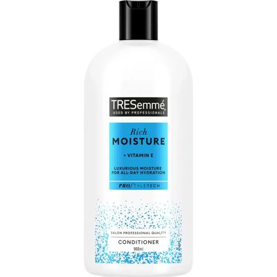 TRESemmé Moisture Rich Conditioner - All-Day Hydration - 900ml TRESemmé Moisture Rich Conditioner - All-Day Hydration - 900ml
