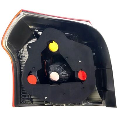 Tyc Höger Baklykta för Toyota Corolla - OEM 81551-13610 Tyc Höger Baklykta för Toyota Corolla - OEM 81551-13610