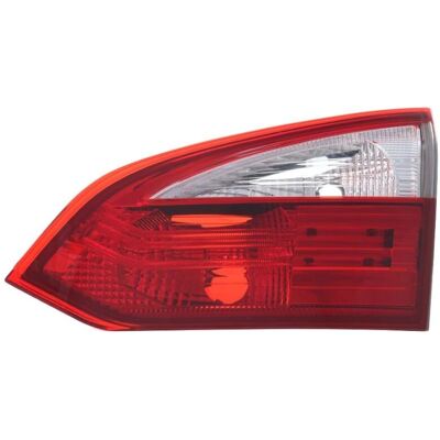 Tyc Ford Focus 2017 LED Oikea Takavalo - Takavalo Autossa Tyc Ford Focus 2017 LED Oikea Takavalo - Takavalo Autossa
