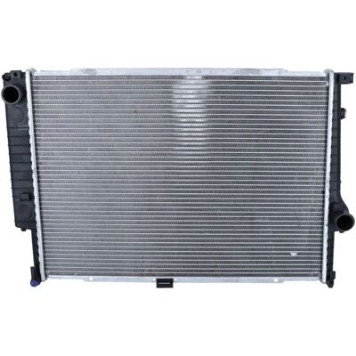 Radiatore BMW Nrf - Alluminio 611 435 34 - Sistema di raffreddamento Radiatore BMW Nrf - Alluminio 611 435 34 - Sistema di raffreddamento