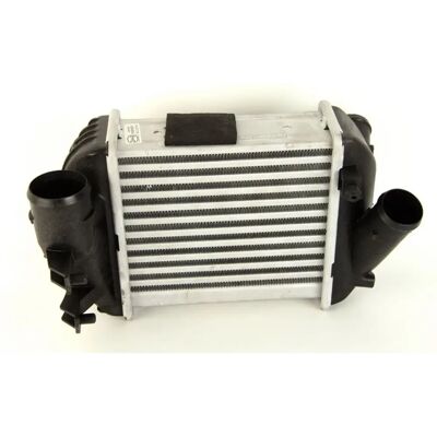 NRF A4 B6 B7 Välikääntäjä - Ilma-Ilma & Vesi - OEM 30755 NRF A4 B6 B7 Välikääntäjä - Ilma-Ilma & Vesi - OEM 30755