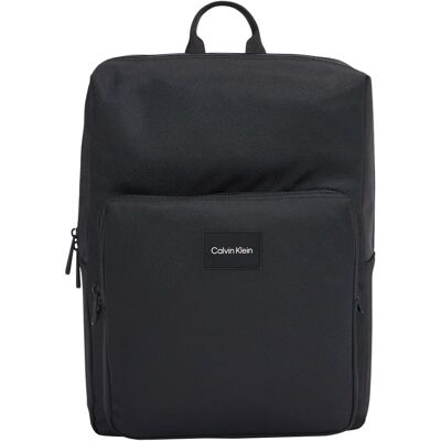 Rucsac Negru Calvin Klein - Bretele Reglabile - Mărime: UNIMIC Rucsac Negru Calvin Klein - Bretele Reglabile - Mărime: UNIMIC