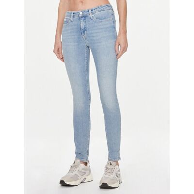 Calvin Klein Jeans Skinny Fit jasnoniebieskie dżinsy Calvin Klein Jeans Skinny Fit jasnoniebieskie dżinsy