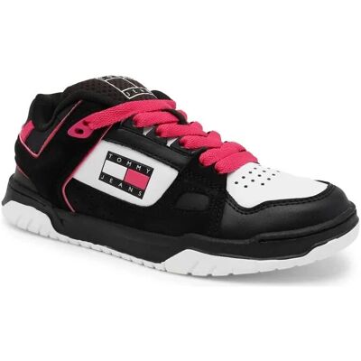 Czarne sneakersy Tommy Jeans - Styl skate Czarne sneakersy Tommy Jeans - Styl skate