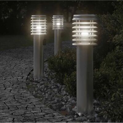 vidaXL Außenstandlampe mit Steckdose Silber 60 cm Edelstahl - Bodenlampe vidaXL Außenstandlampe mit Steckdose Silber 60 cm Edelstahl - Bodenlampe