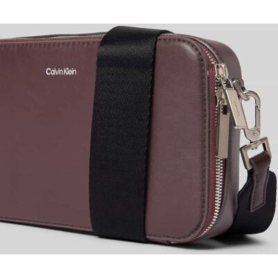 Calvin Klein K50K512750 Braune Umhängetasche - Schultertasche Calvin Klein K50K512750 Braune Umhängetasche - Schultertasche