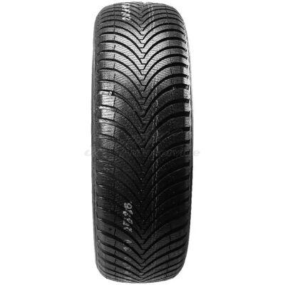 Kumho HA32+ Pneus toutes saisons - Publicité Kumho HA32+ Pneus toutes saisons - Publicité