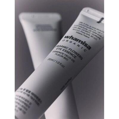 WHAMISA Organic Flowers Eye Essence - Serum iluminator pentru ochi - 30ml WHAMISA Organic Flowers Eye Essence - Serum iluminator pentru ochi - 30ml