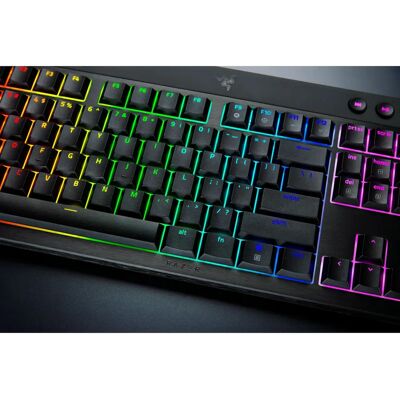 Razer BlackWidow V4 Matala Profiili HyperSpeed Näppäimistö - Gaming USB & Langaton Razer BlackWidow V4 Matala Profiili HyperSpeed Näppäimistö - Gaming USB & Langaton