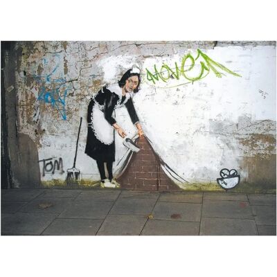 Piatnik Banksy De Dienstmeid Puzzel - 1000 Stukjes Piatnik Banksy De Dienstmeid Puzzel - 1000 Stukjes
