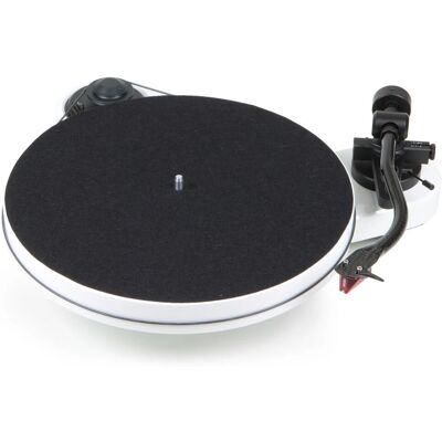 Pro-Ject RPM 1 Carbon Belt-drive Turntable - White Pro-Ject RPM 1 Carbon Belt-drive Turntable - White