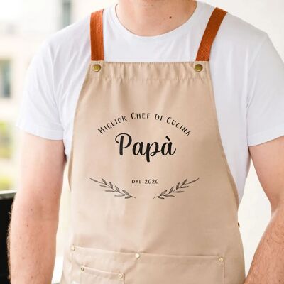 troppotogo Grembiule Personalizzato avec Guirlande et Texte - Taille 72x67 cm - Matière Polyester - Poches 2 - Tablier - Publicité troppotogo Grembiule Personalizzato avec Guirlande et Texte - Taille 72x67 cm - Matière Polyester - Poches 2 - Tablier - Publicité