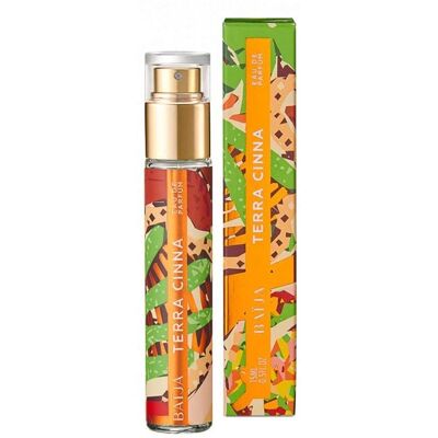 Baïja Terra Cinna Eau de Parfum - Cannelle & Eucalyptus - 15ml - Publicité Baïja Terra Cinna Eau de Parfum - Cannelle & Eucalyptus - 15ml - Publicité