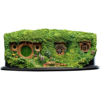 WETA Workshop Hobbit Hole Diorama - Szobor WETA Workshop Hobbit Hole Diorama - Szobor