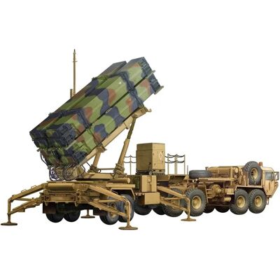 Kit Modèle M983 HEMTT & M901 Patriot SAM - 1/35 - Trumpeter - Publicité Kit Modèle M983 HEMTT & M901 Patriot SAM - 1/35 - Trumpeter - Publicité
