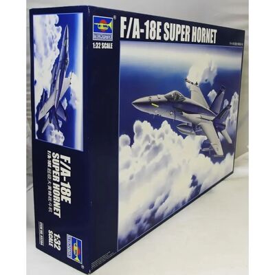 Trumpeter F-18E Super Hornet 1:32 Modellkészlet Trumpeter F-18E Super Hornet 1:32 Modellkészlet